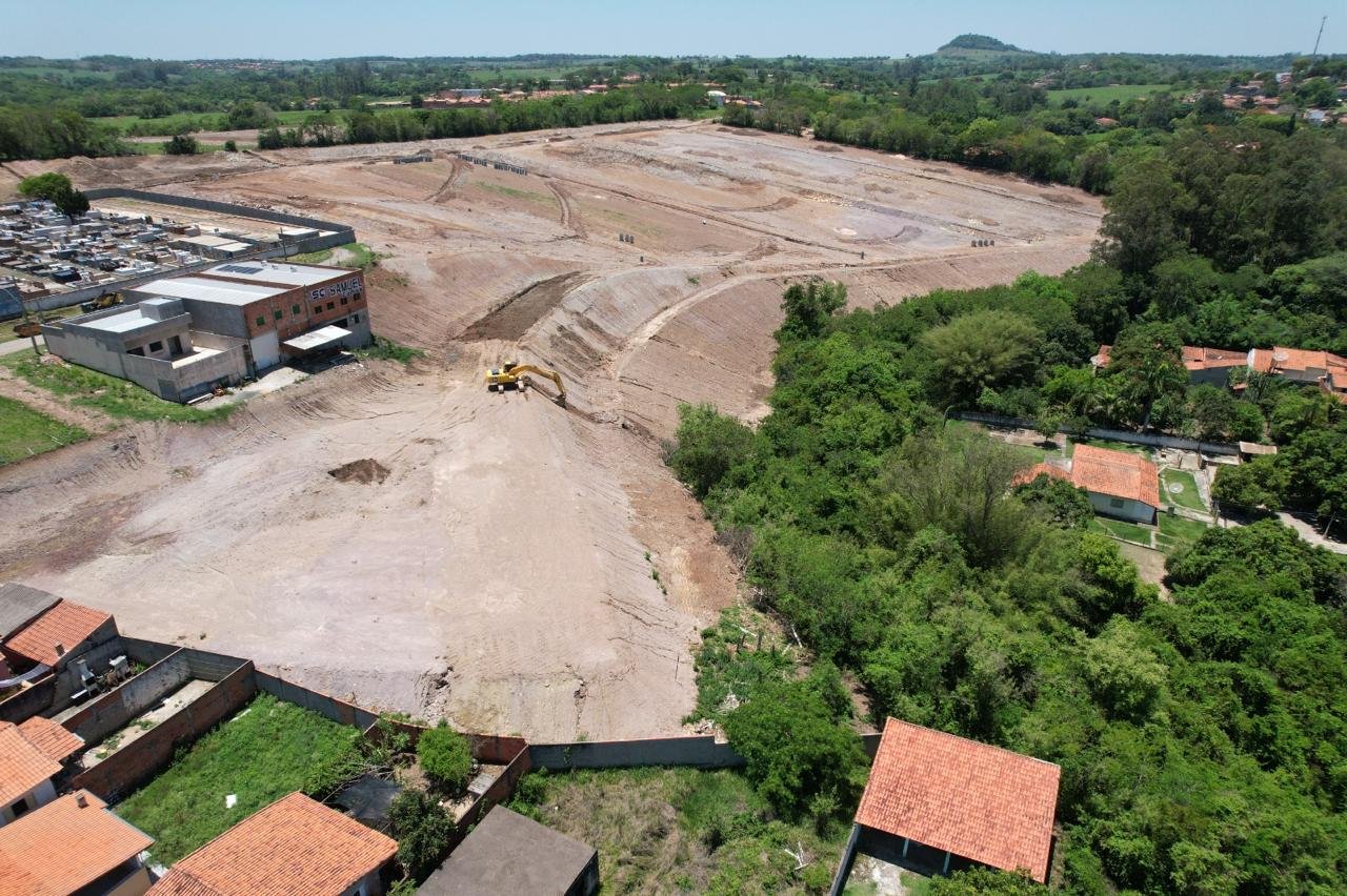 https://triadeloteamentos.com.br/wp-content/uploads/2025/12/implantacao-de-obras-2.jpeg